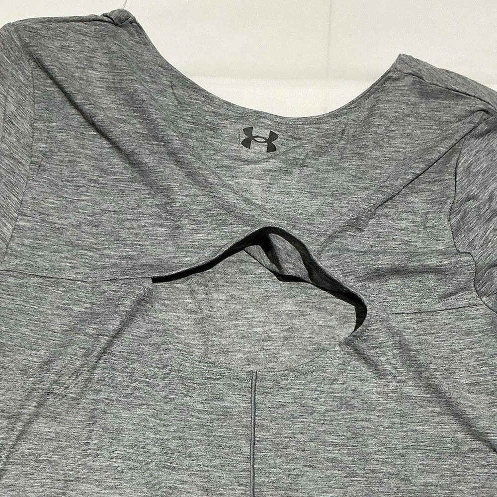 Under Armour Breathe Shirt Womens Small Gray Activewear Loose NWT Workout Gym - Picture 3 of 6